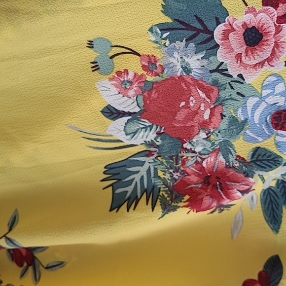 Bright Boho Off Shoulder Floral - Picture 6 of 7